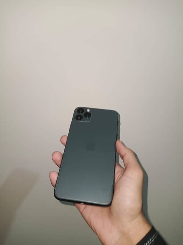 iphone 11 pro max 3