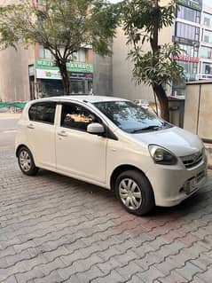 Toyota Pixis Epoch 2012