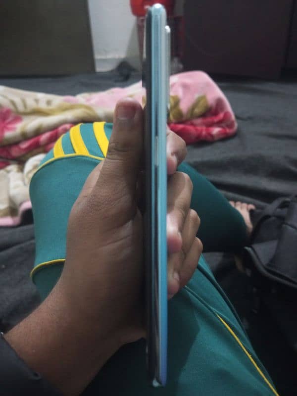 oppo f15 pro All ok with original box charger 3