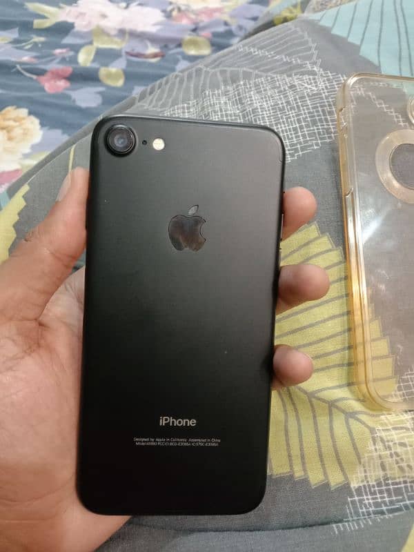 iphone 7 pta approved  32gb 5