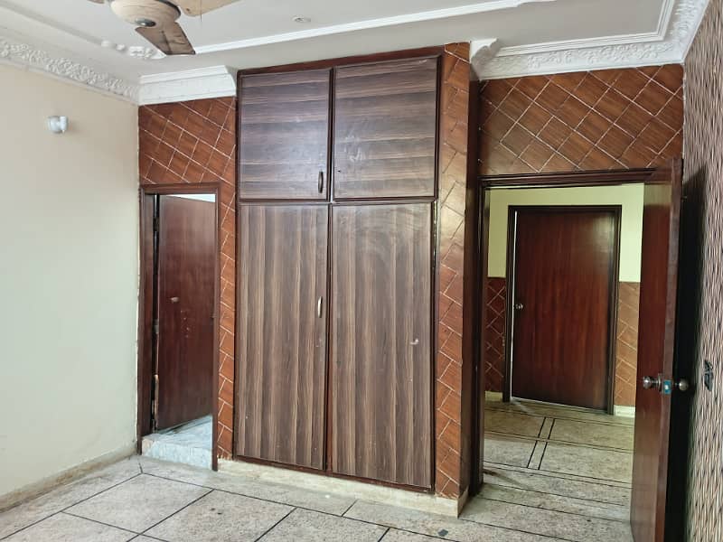 5 MARLA FULL HOUSE FOR RENT IN JOHAR TOWN 10