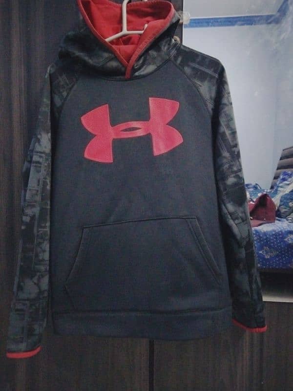 POLO N UNDER ARMOR HOODIE 3