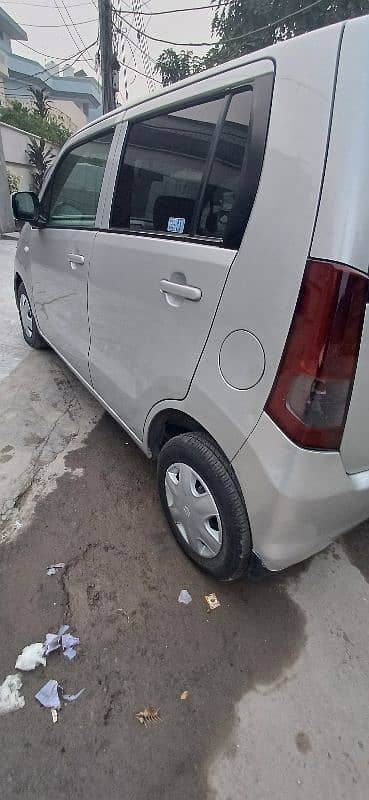 Suzuki Wagon R 2012 3