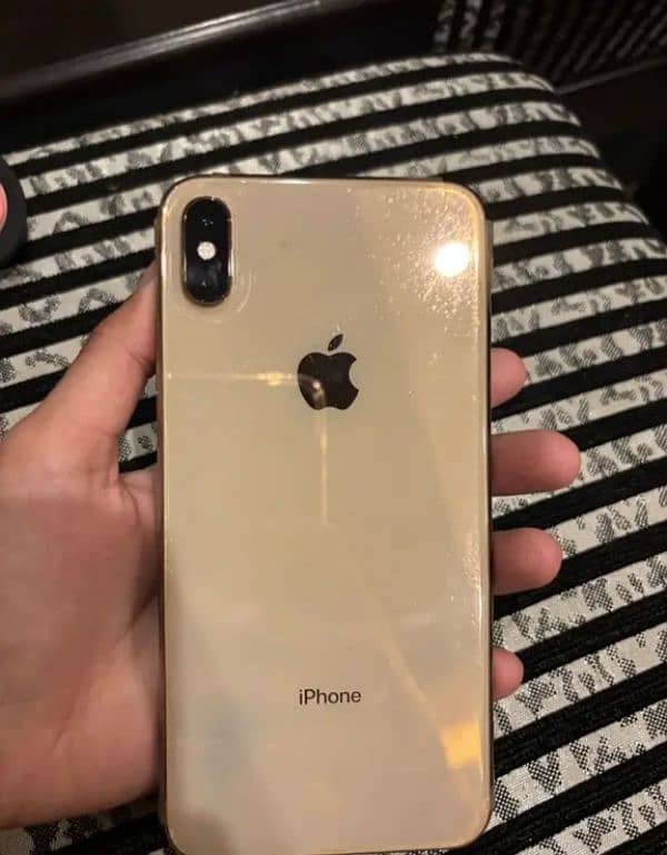 IPHONE XS MAX IN GREAT CONDITION AND A ELEGANT beige COLOUR 2