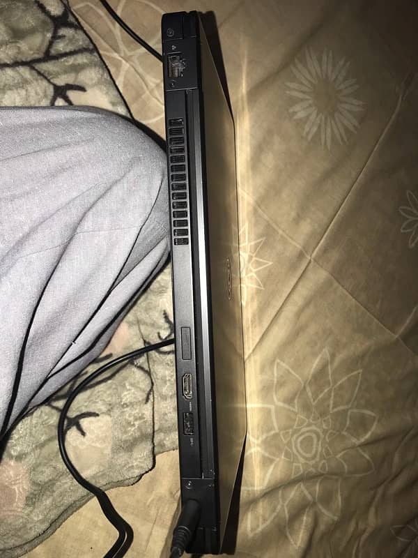 Dell Laptop 4