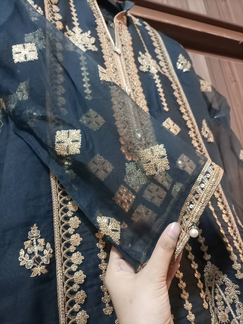 Wedding wear dress 2 piece shirt and dupatta 3