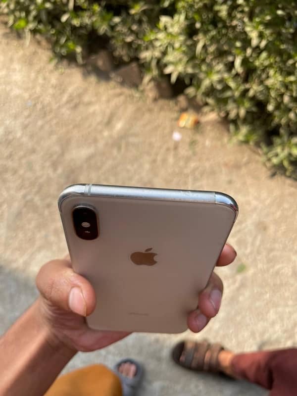 xs max 0