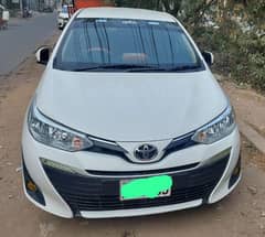 Toyota Yaris 1.3 ATIV Manual Transmission