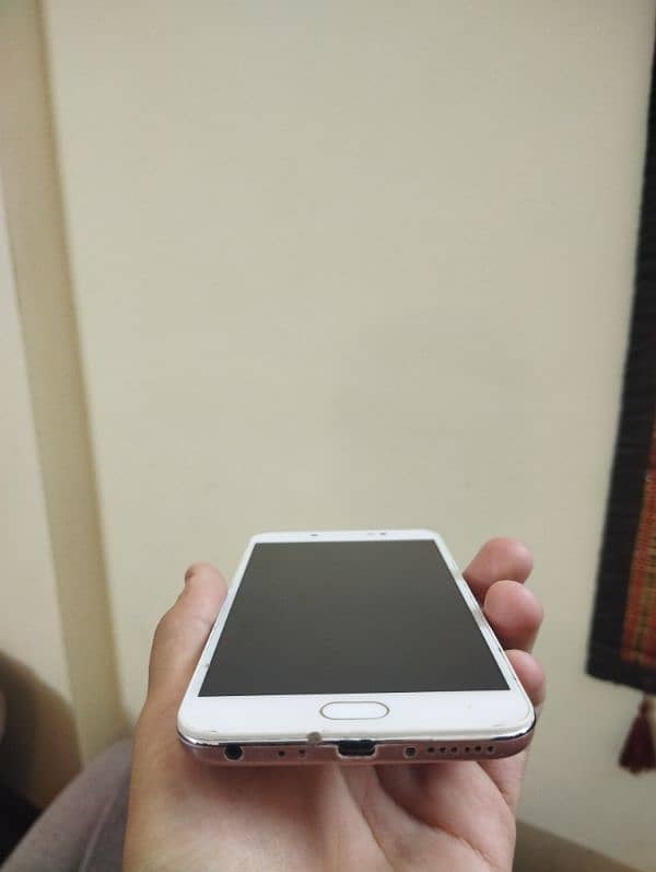 Vivo Y67 , 1