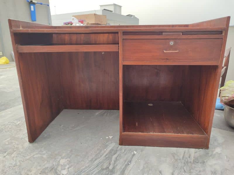 Office Table for Sale Good Quality Table 3