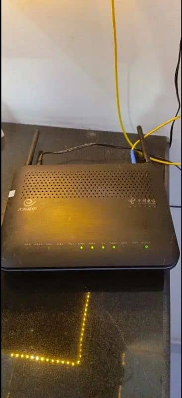 Huawei epon fiber router 10/10 condition 1