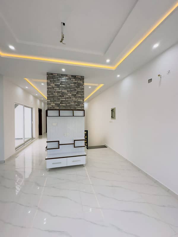 House Of 10 Marla Is Available For Sale In Wapda City 19