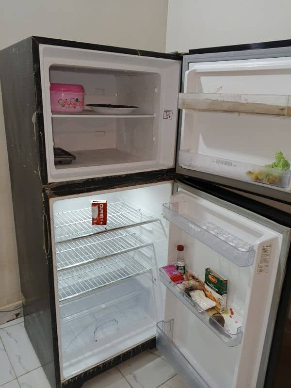 Dawlance fridge in 57k 0