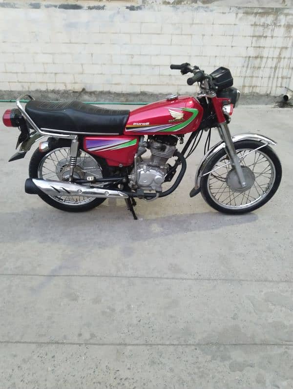 Honda CG 125 2012 4