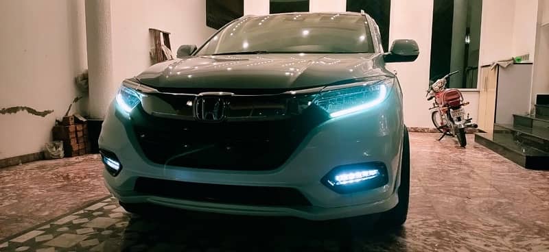 Honda Vezel 2018 1