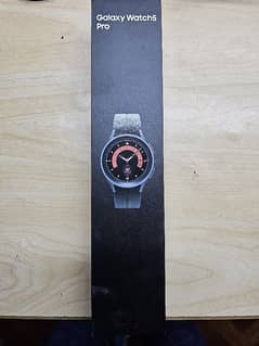 Galaxy Watch 5 pro black titanium