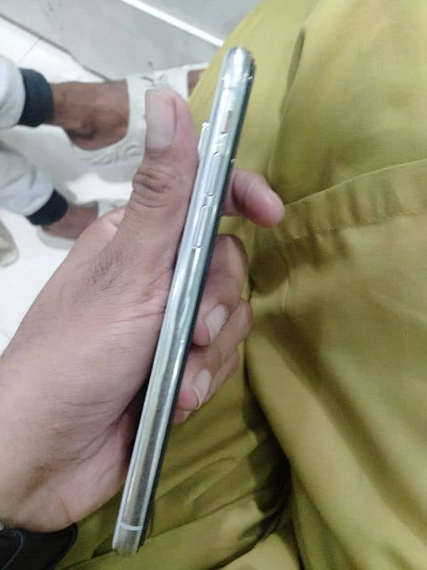 i phone x 64Gb 5