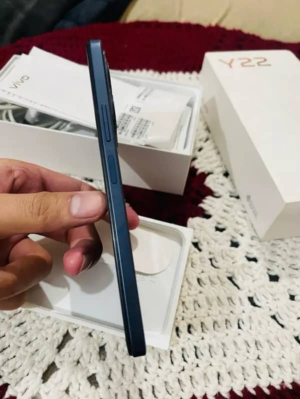 Vivo y 22 4+4 128 GB 5