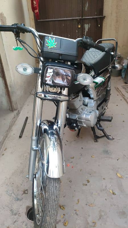 Honda 125 special edition self start 0