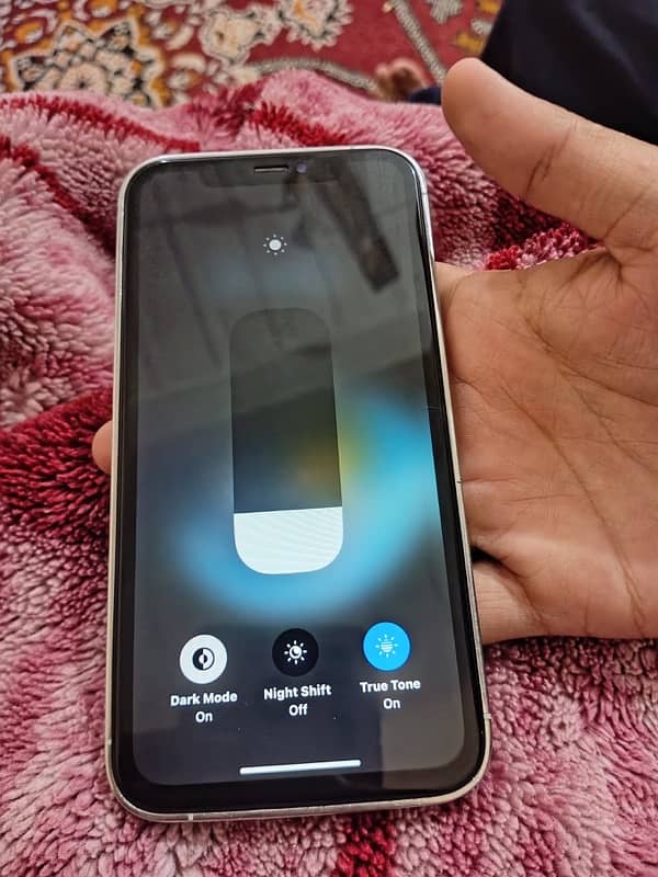 IPHONE XR CONVERT 13 promax 1