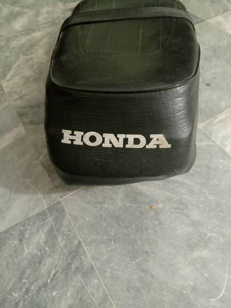 Moter bike seat 70cc For sale 1