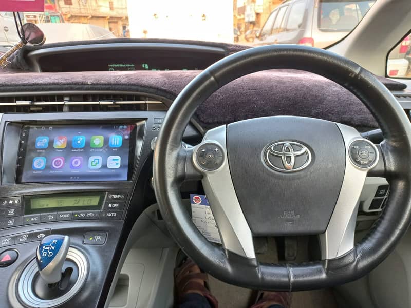 TOYOTA PRIUS S TOURING NEED TO SALE URGENTLY AND EXCHANGE POSSIBLE 7