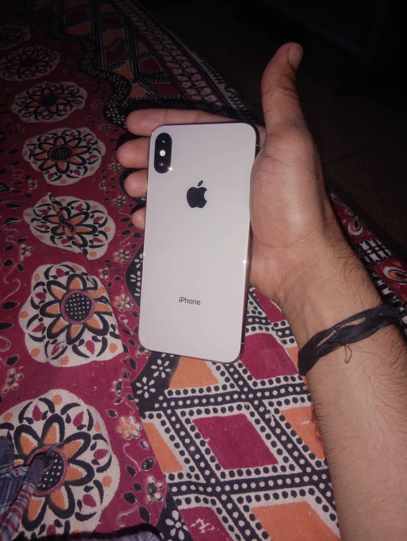 iphone xs 3