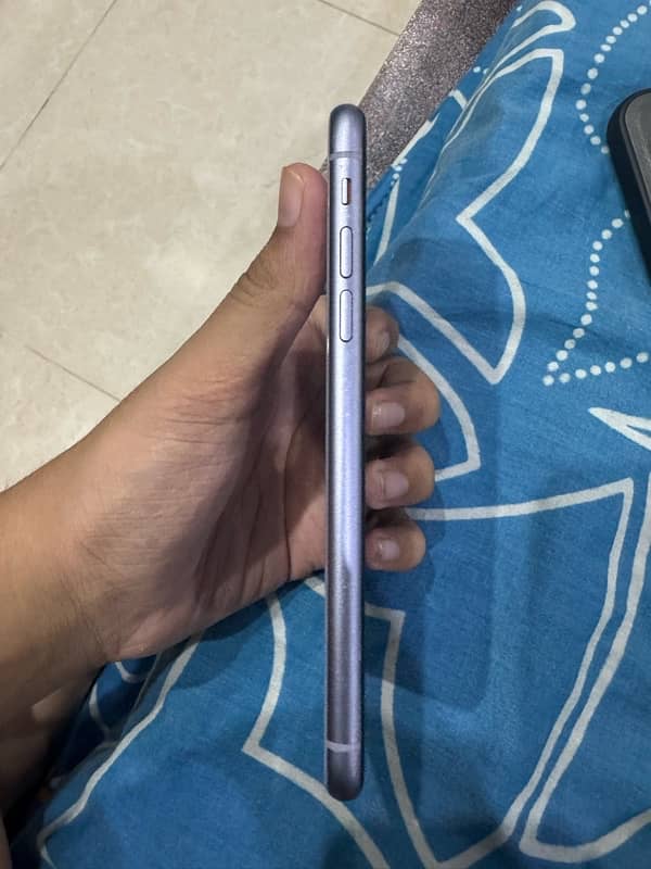 apple iphone 11  fu 4