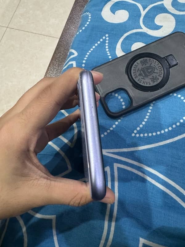 apple iphone 11  fu 6