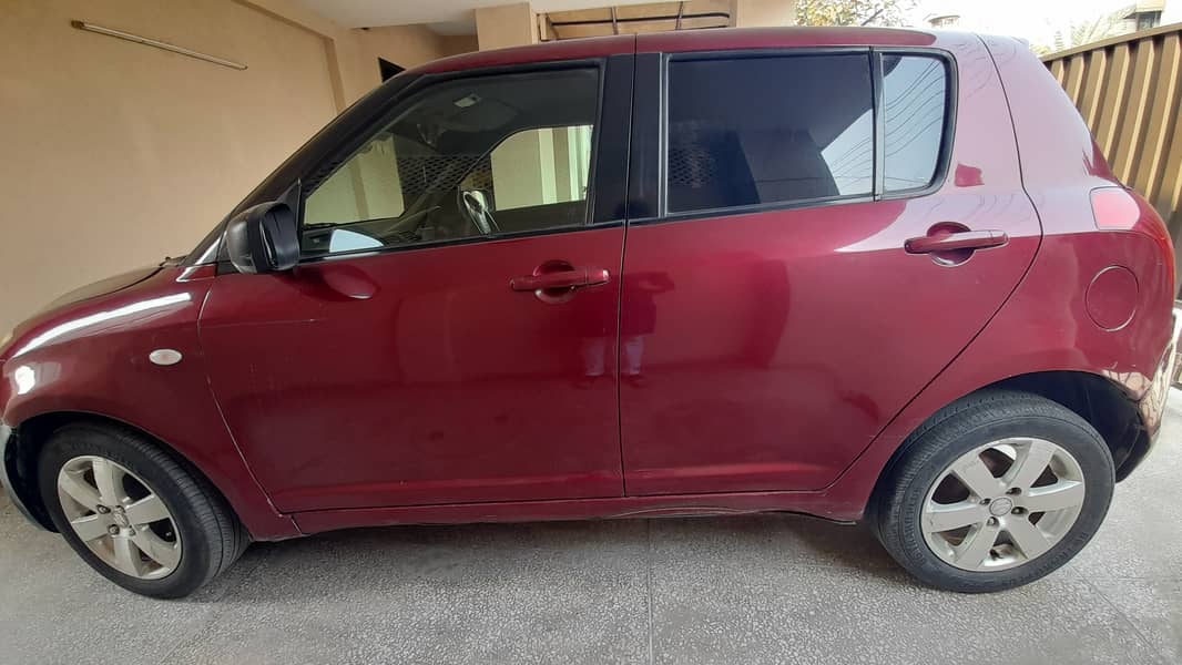 Suzuki Swift 2010 Very Good Condition at Low Price 2