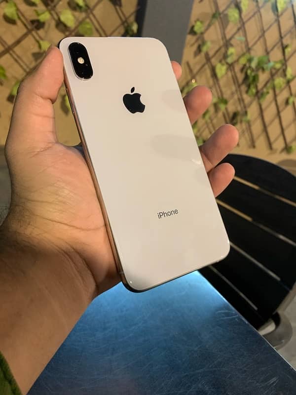 iphone xs max PTA Waterpacked Dual Sim APPROVED 64gb 1