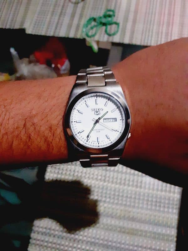 Seiko 5 watch 3