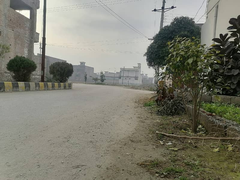 10 Marla Plot Gulberg Model Town Phase 2 Mardan Kpk 10