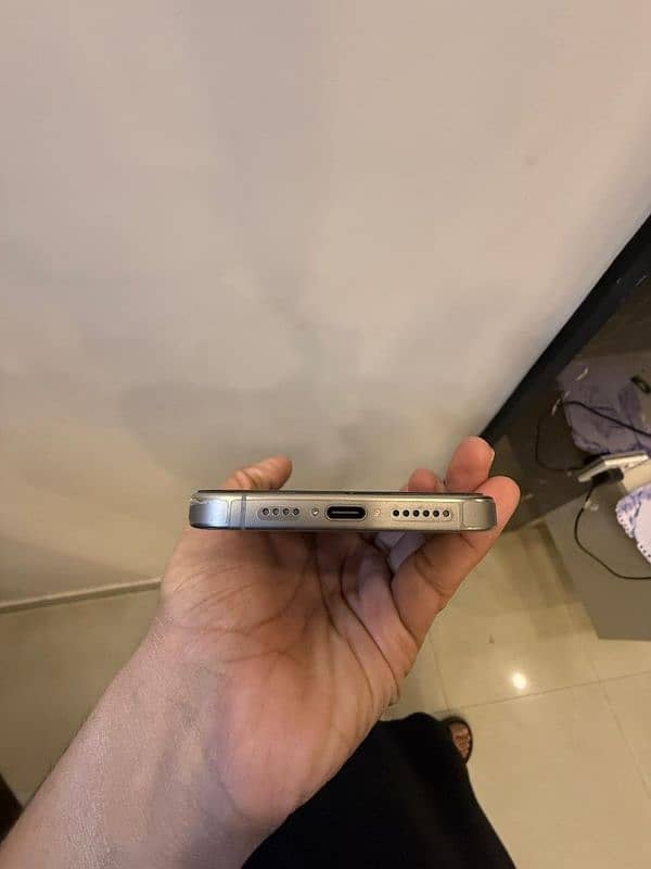 iphone 15 pro max Pta Approved 6