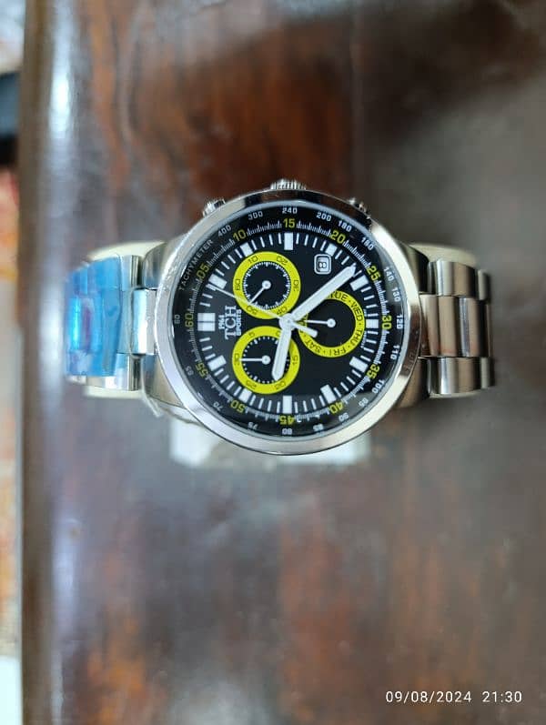 Original  TCH chronograph date watch in 15000 only 15