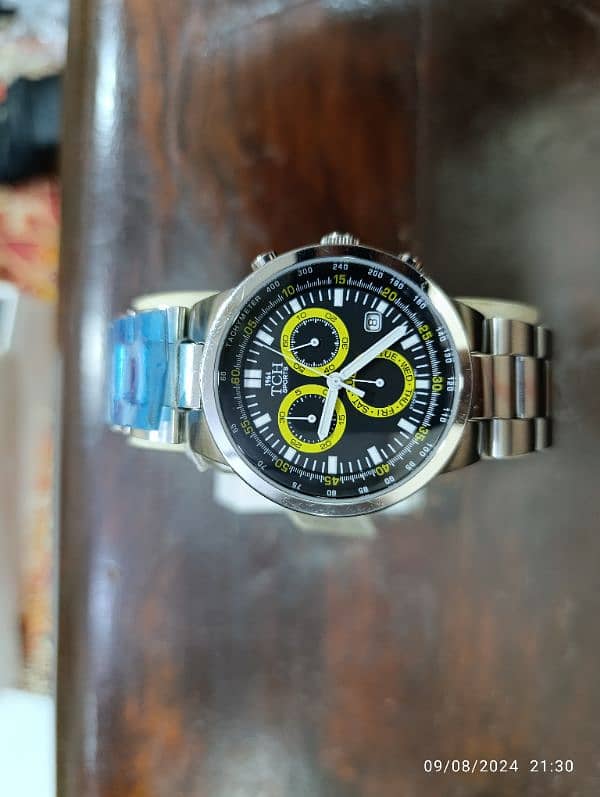 Original  TCH chronograph date watch in 15000 only 17