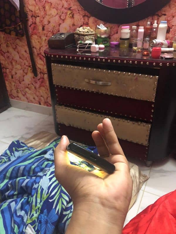 motrolla razer pta official all part orignal andar ki screen dead he 1