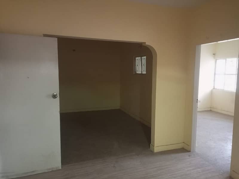 Al haj 2 bed dd 1st floor gulshan iqbal block 4 17