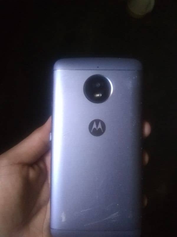 moto e4 3