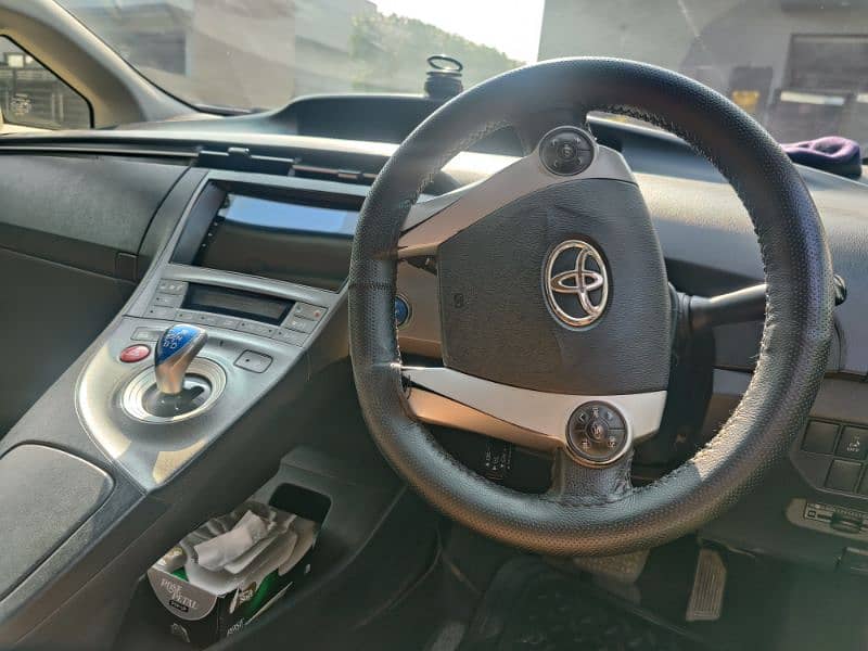 Toyota Prius 2014 13