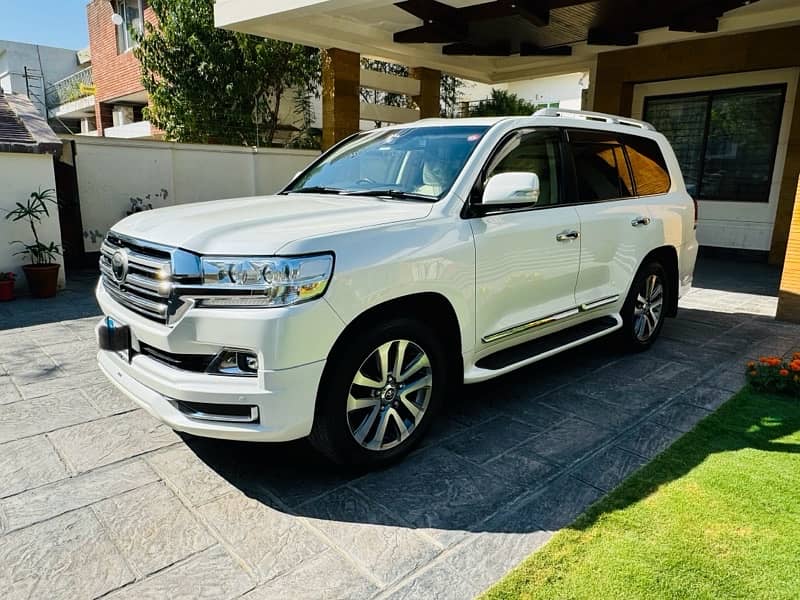 Toyota Land Cruiser 2016 0