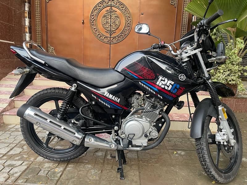 YBR 125g 4