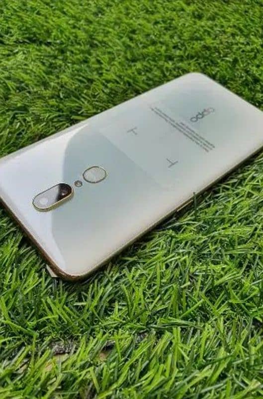 Oppo f11 mobile available for sale kindly message me inbox 0