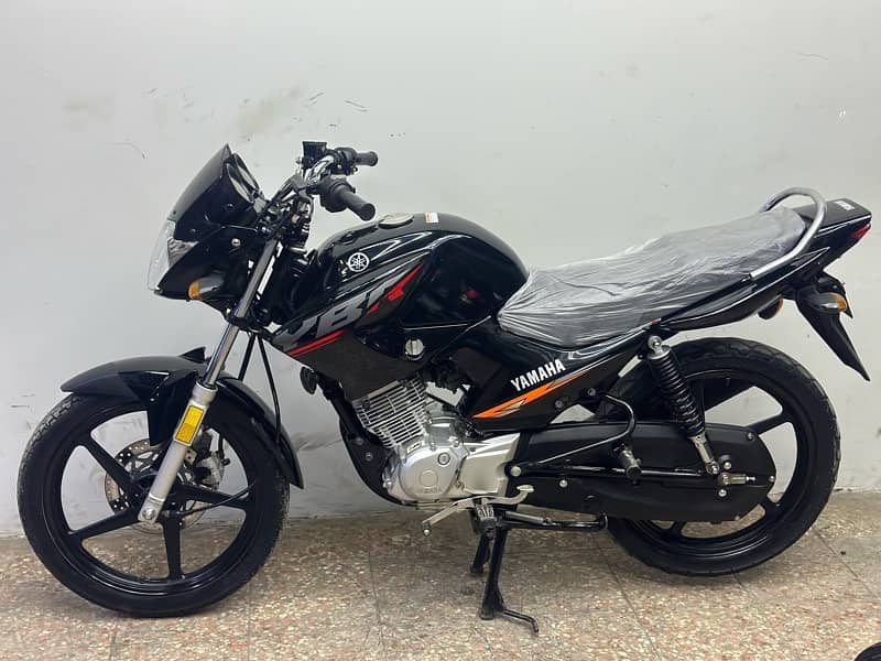 yamaha ybr125cc 2019 ( 18000 km used only ) 1