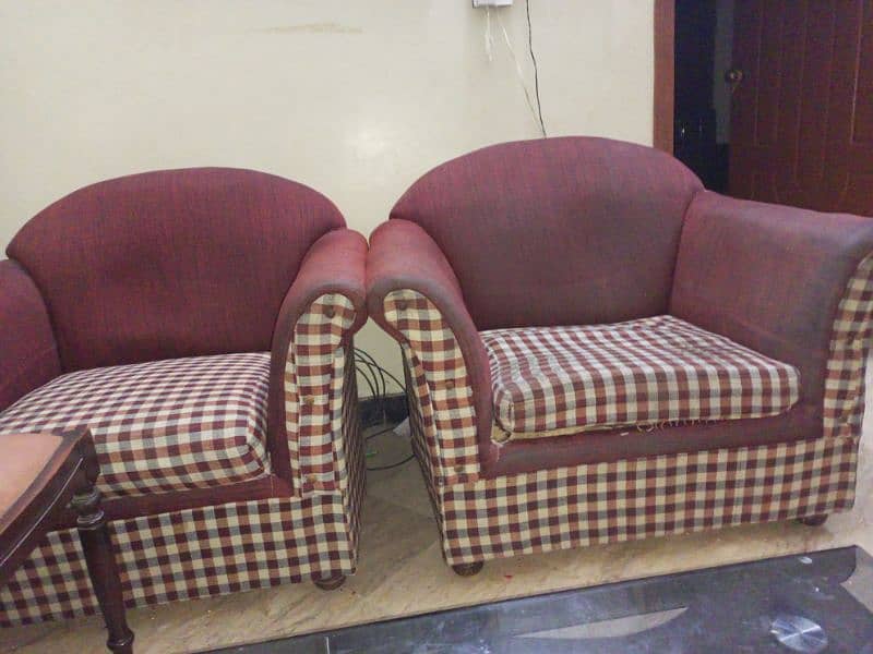 home used 5 seater sofa set original Moltyfom . 4