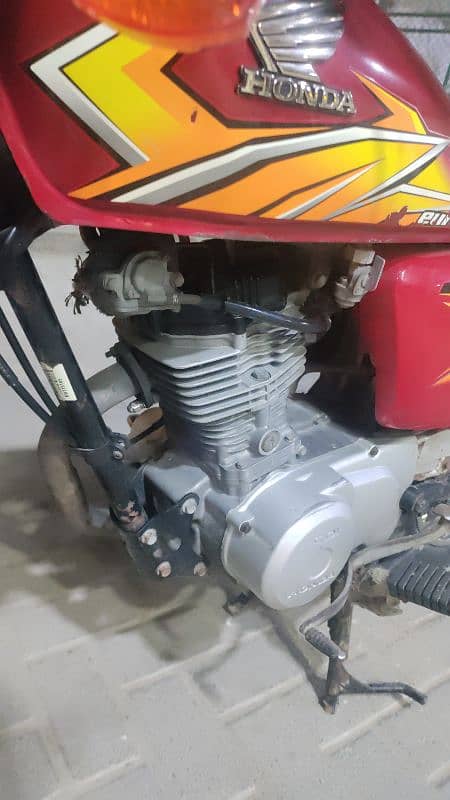 Honda 125 2021 model Karachi number 4