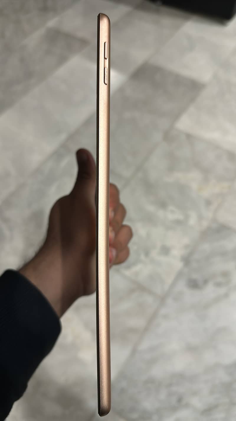 Apple IPad 6th generation | US Model 4