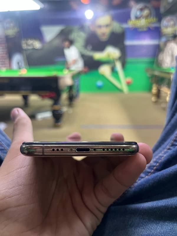 Iphone XS Non pta factory unlock 5