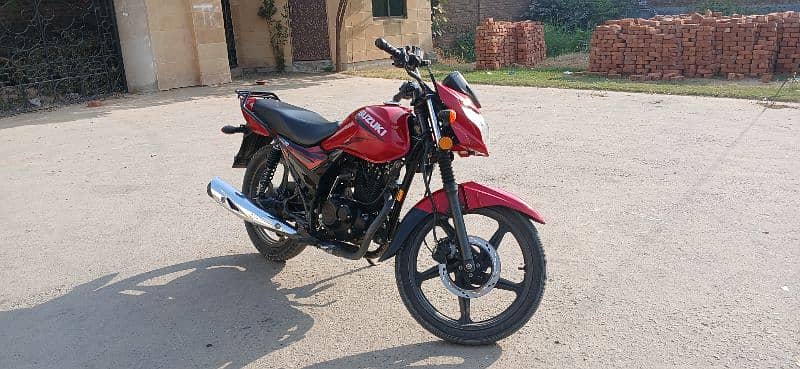 Suzuki GR 150 2023 4