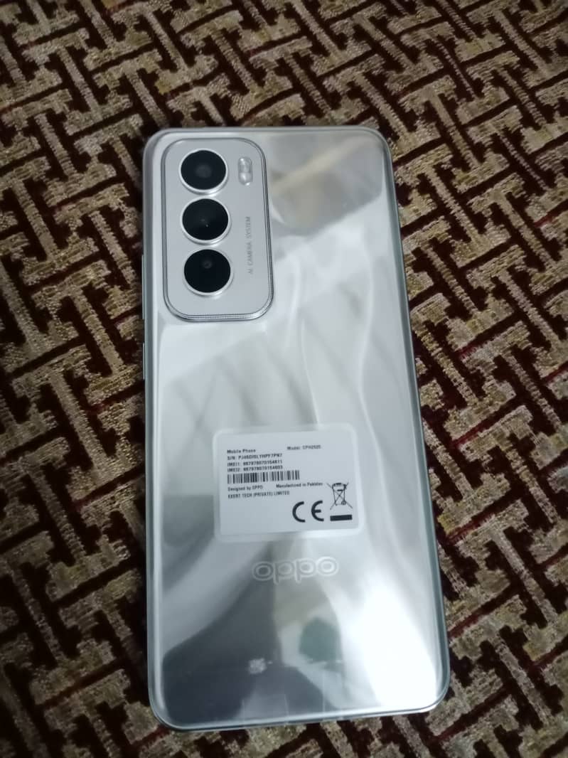 Oppo Reno 12 2